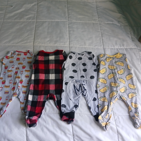 Baby Long Sleeve Bodysuits Footies Lot Of 4 Sizes 0-3-6 Months Taco/Burger - Picture 2 of 13